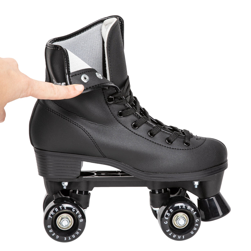 Fantastic Skates by Skate Gear with a classic boot, 95A 54x32mm polyurethane wheels and ABEC-6 bearings.