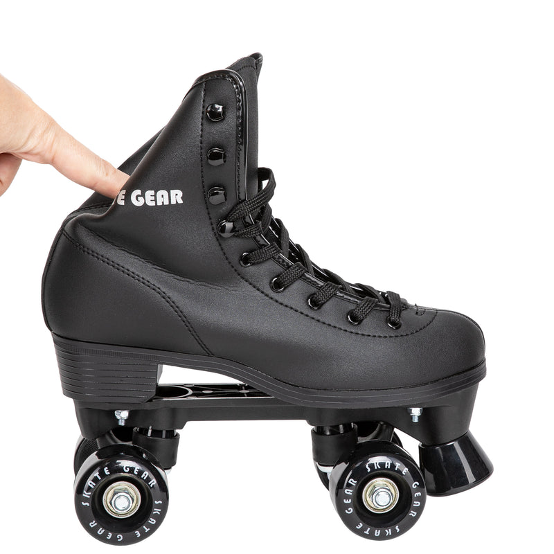 Fantastic Skates by Skate Gear with a classic boot, 95A 54x32mm polyurethane wheels and ABEC-6 bearings.