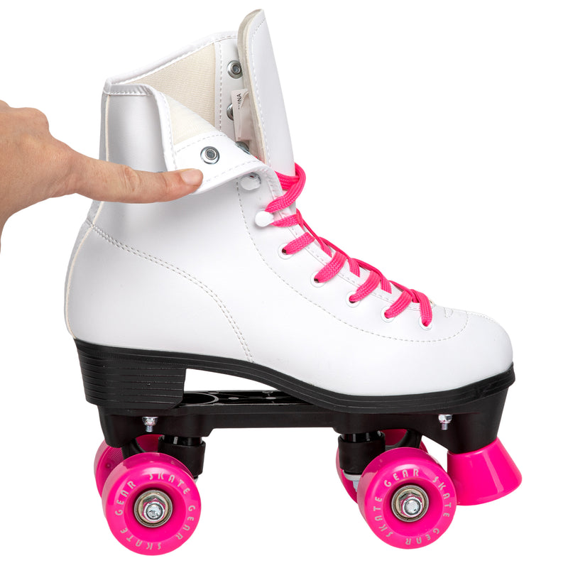 Fantastic Skates by Skate Gear with a classic boot, 95A 54x32mm polyurethane wheels and ABEC-6 bearings.