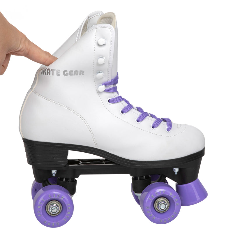 Fantastic Skates by Skate Gear with a classic boot, 95A 54x32mm polyurethane wheels and ABEC-6 bearings.