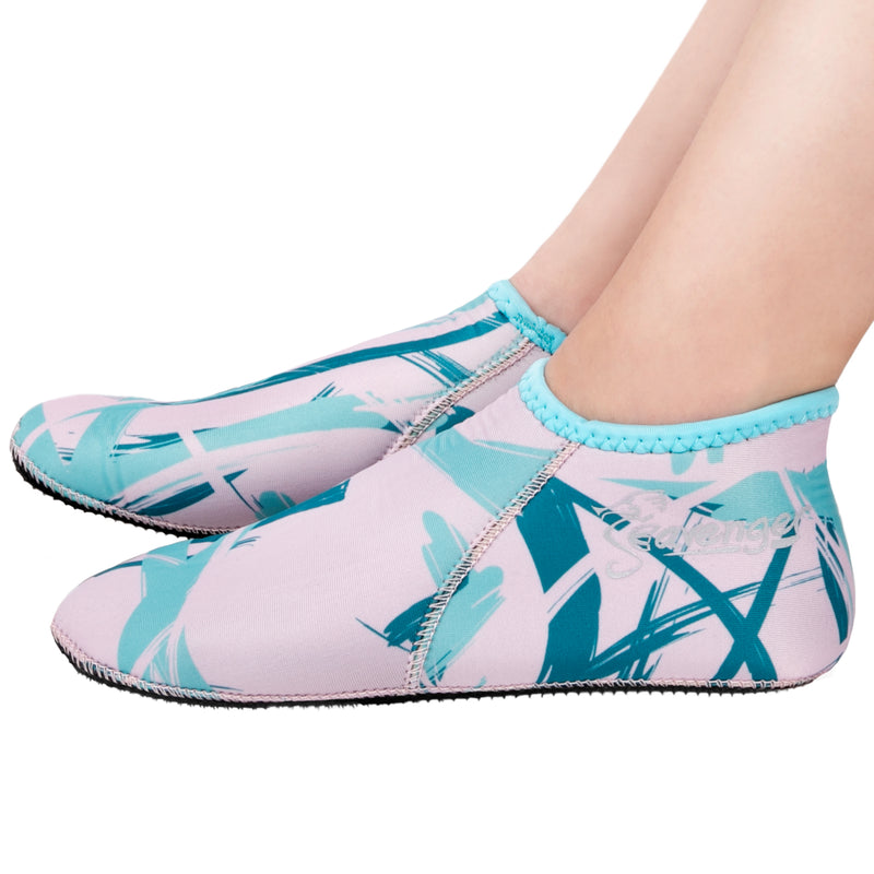 3mm pink neoprene socks with a paintbrush stroke pattern