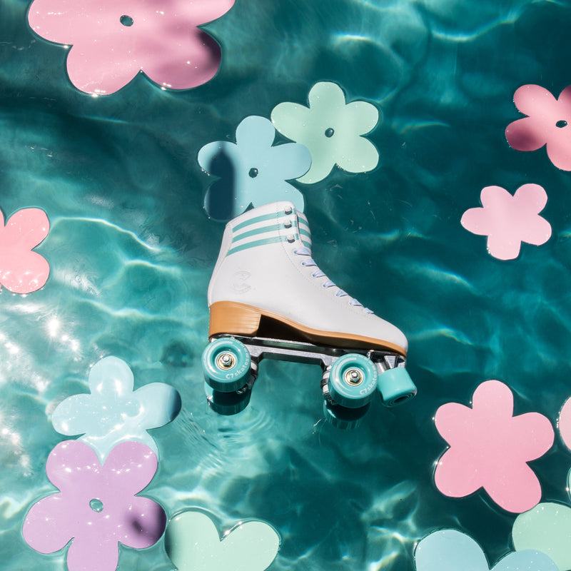 Blue Daisy Quad Skates