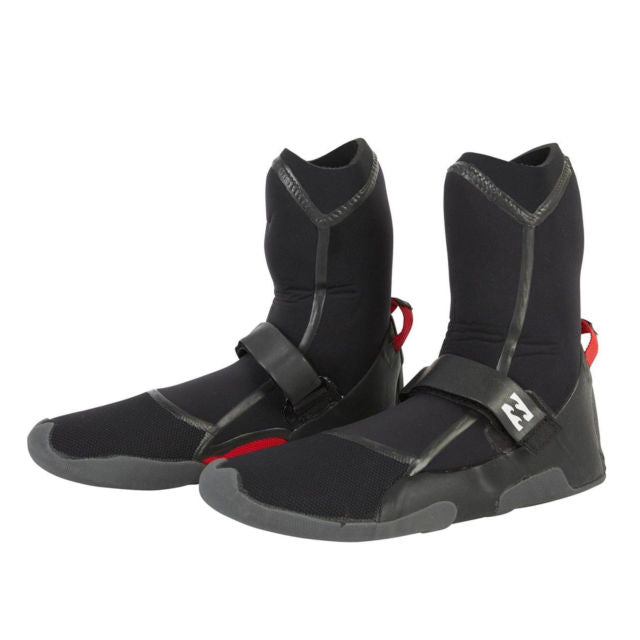 Billabong surf booties with 3mm neoprene and quick-dry lining.
